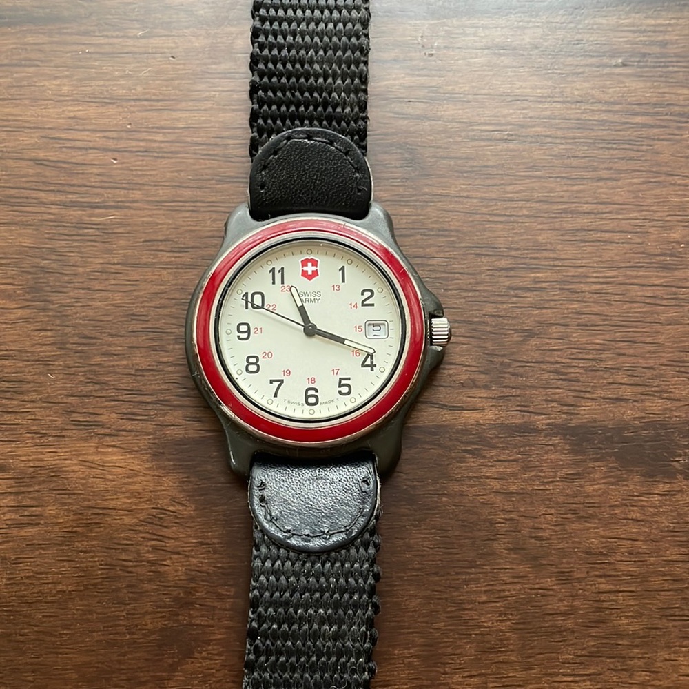 Vintage Marlboro Adventure Team Swiss Army Watch
